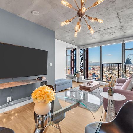 Water Views, 40Th Floor Sub-Penthouse! Entire Condo In The Heart Of Vancouver City Centre Ngoại thất bức ảnh